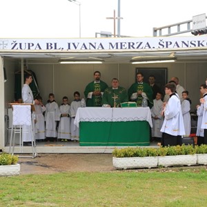 Sjemeništarci i odgojitelji hodočastili u zagrebačku župu bl. Ivana Merza u Španskom